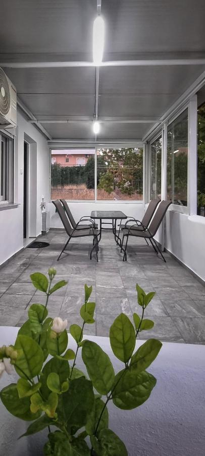Mimarxos Luxury Apartments Chalkida Exterior foto
